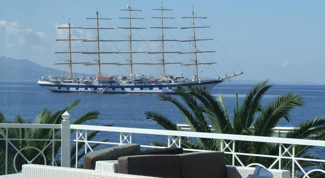 Royal Apartment Luxury Holiday For Queen And King Sarandë Buitenkant foto
